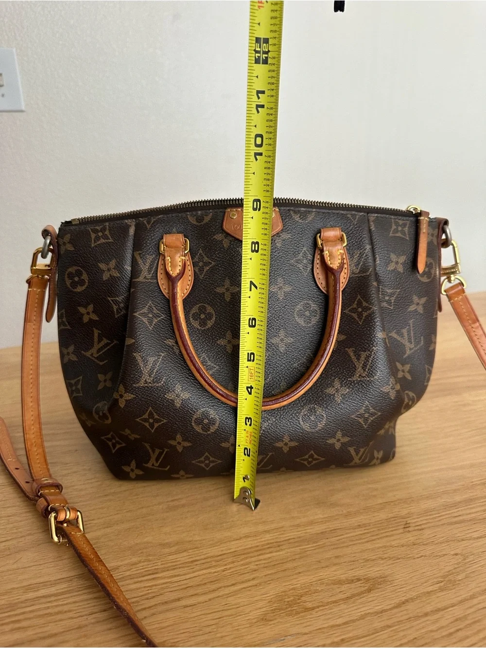 Louis Vuitton authentic louis